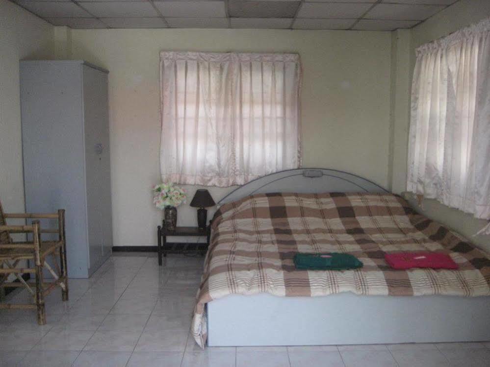 Sri Krung Guest House Phra Nakhon Si Ayutthaya Dış mekan fotoğraf